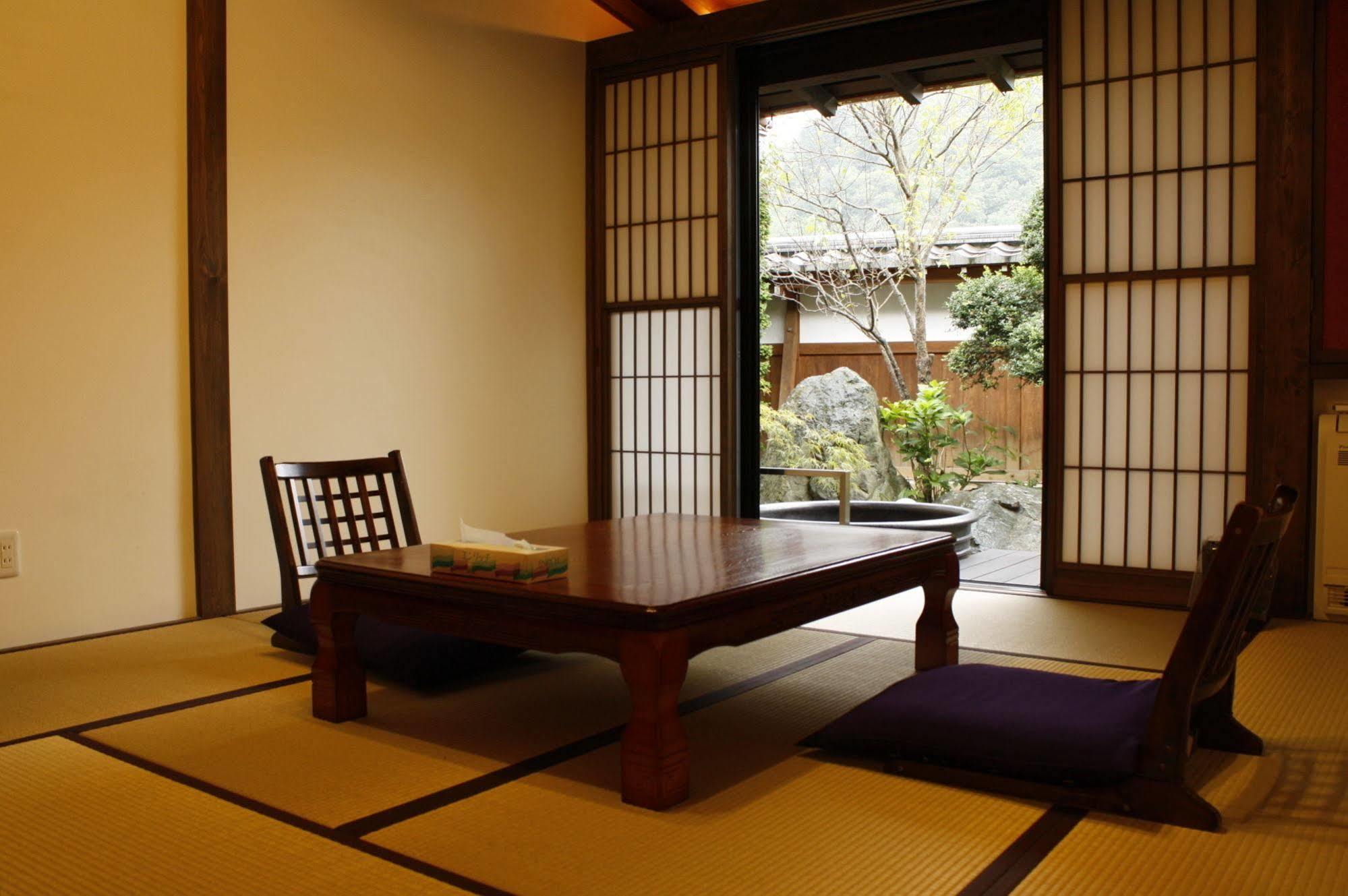 Miyamotoke Hotel Ogano Luaran gambar