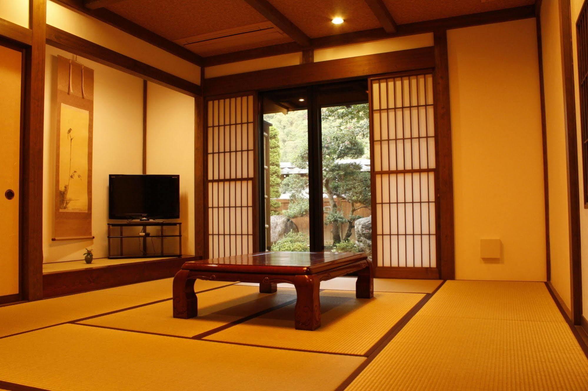 Miyamotoke Hotel Ogano Luaran gambar